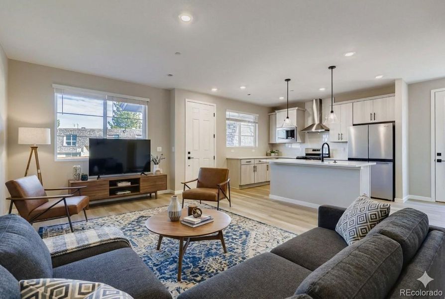 virtually staged. Open floorplan allows for endless decoration options