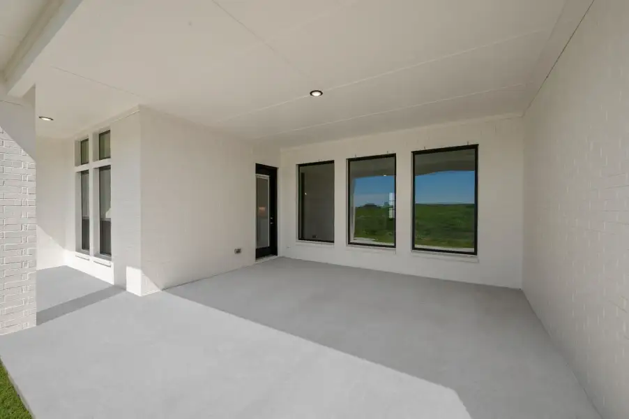 Exterior details and patio area of a home in Byrum Ranch, Venus (Image 18).
