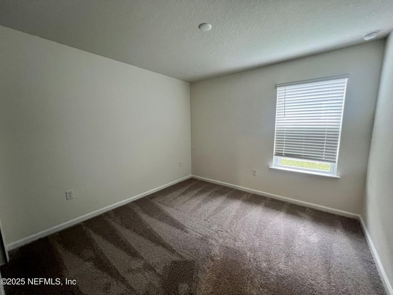 Spacious, unfurnished interior of a new home in , Green Cove Springs (Image 11).