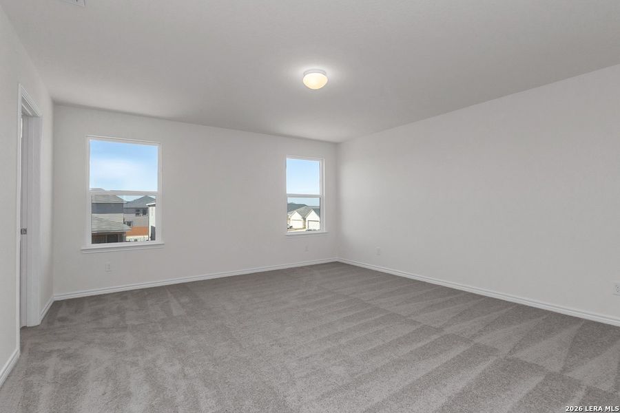 Spacious, unfurnished interior of a new home in The Granary - Heritage Collection, San Antonio (Image 12).