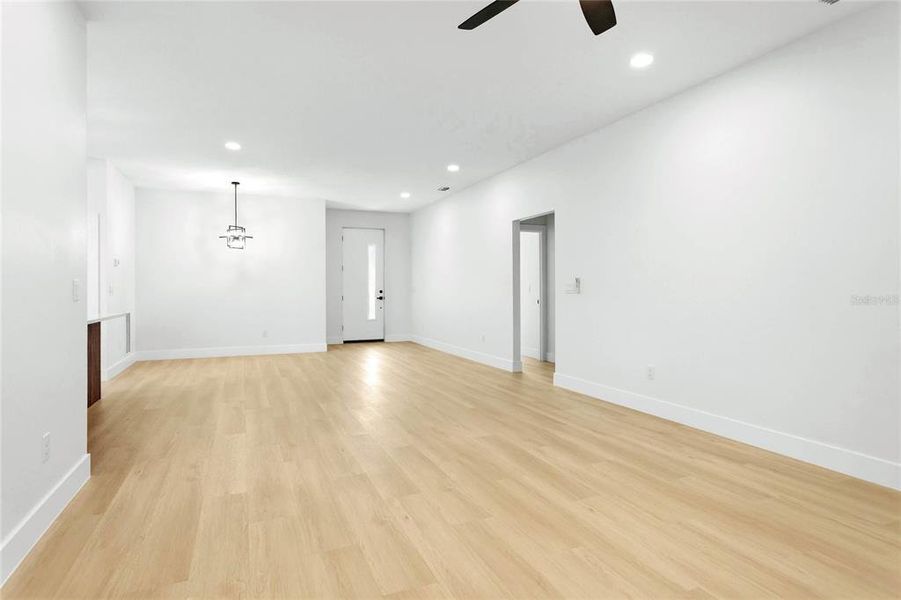 Spacious, unfurnished interior of a new home in , Spring Hill (Image 26).