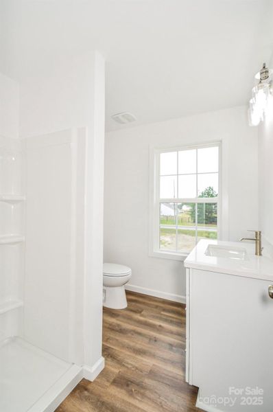 Image 21 of a home in .