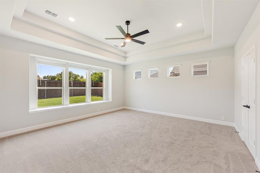 Spacious, unfurnished interior of a new home in Villages of Walnut Grove, Midlothian (Image 20).