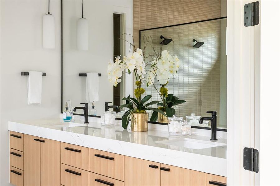 Furnished interior view inside a new home in , Dallas (Image 25).