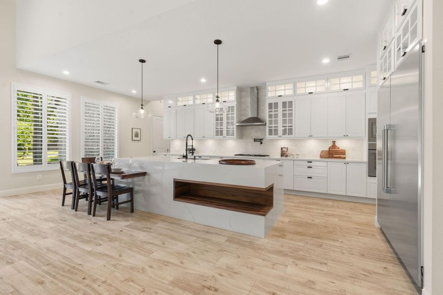 Furnished interior view inside a new home in , Tomball (Image 14).