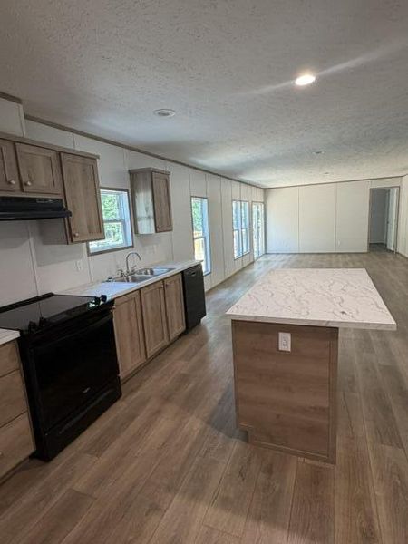 Image 35 of a home in .