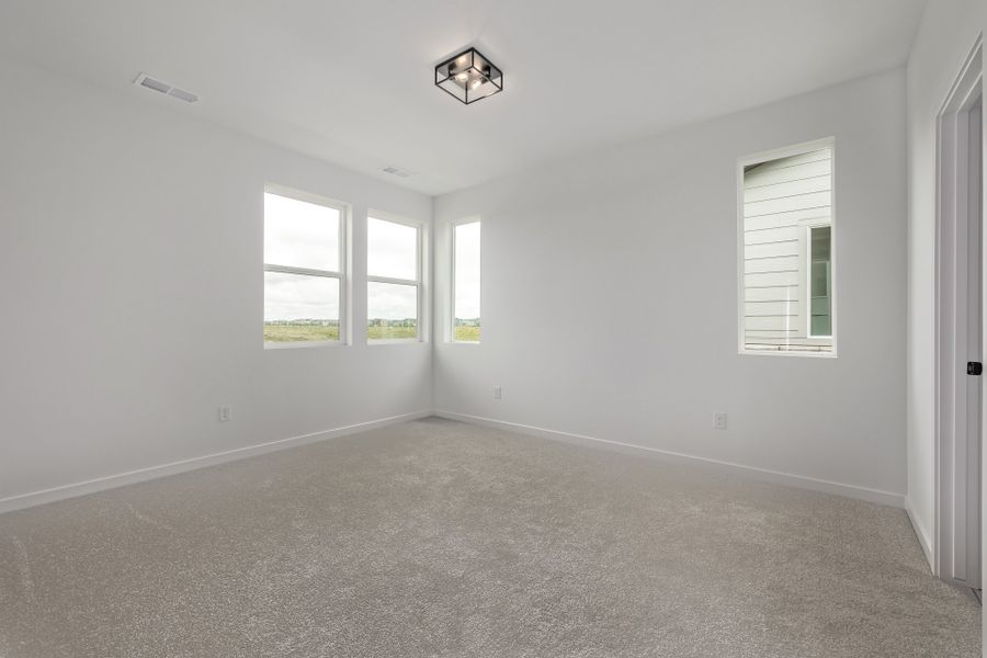 Spacious, unfurnished interior of a new home in Painted Prairie, Aurora (Image 17).