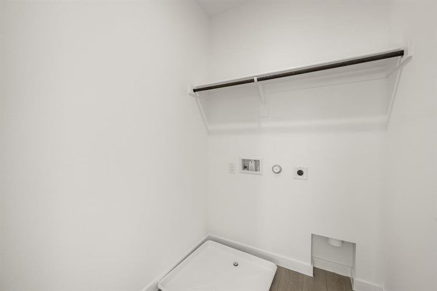 18_7617 Dakota- Utility-1