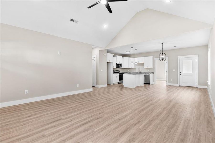 Spacious, unfurnished interior of a new home in , Dalton (Image 23).