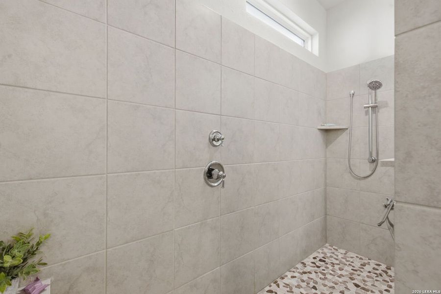 Close-up of interior finishes inside a home in Bison Ridge, San Antonio (Image 20).
