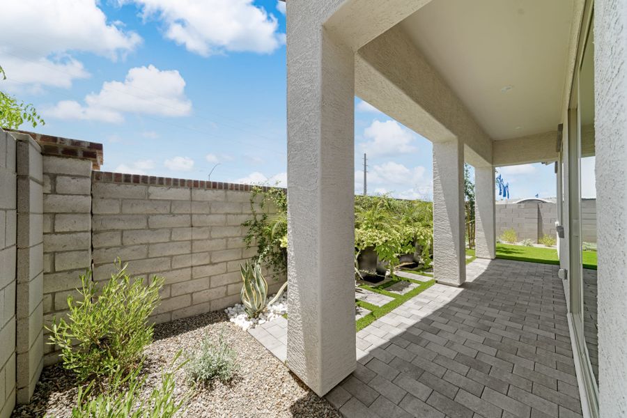 Backyard with Covered Patio | Gemini Model Home | Rialta | New homes in Mesa, Arizona | Landsea Homes