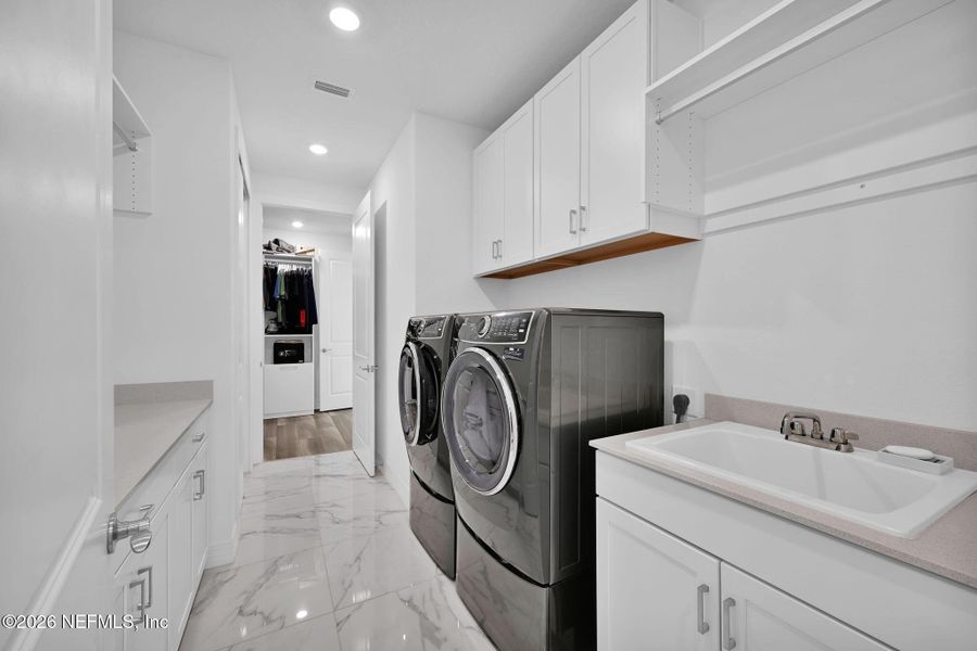 Furnished interior view inside a new home in , Jacksonville (Image 44).