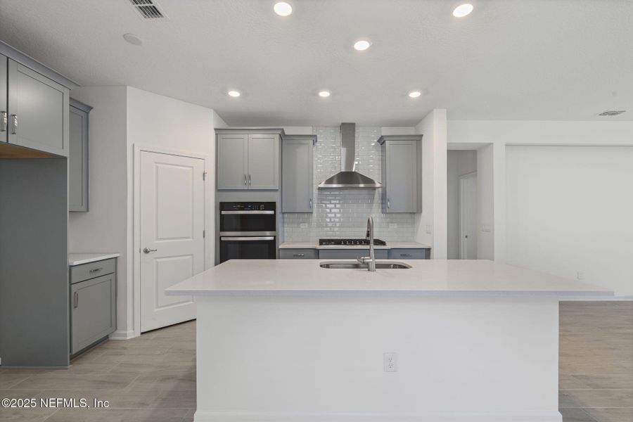 Furnished interior view inside a new home in Beacon Lake, St. Augustine (Image 10).
