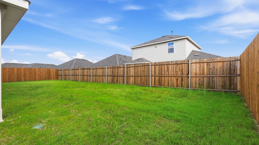 Exterior details and patio area of a home in Patriot Estates, Venus (Image 23).