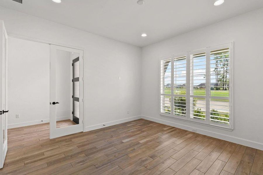 Secondary Bedroom 2 with En Suite Bathroom