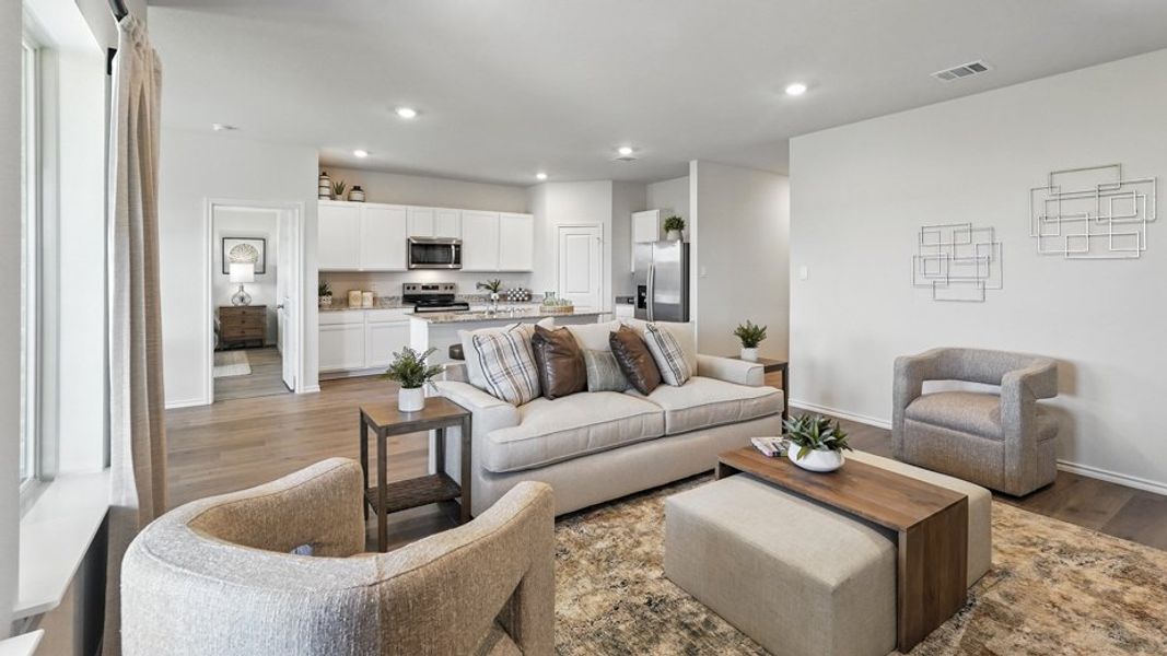 Furnished interior view inside a new home in Saddlebrook, Waxahachie (Image 25).