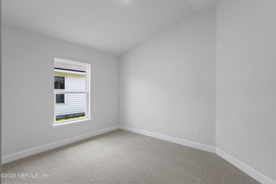 Spacious, unfurnished interior of a new home in Summerglen, Jacksonville (Image 13).