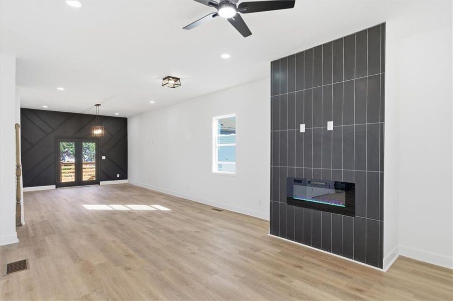 Spacious, unfurnished interior of a new home in , Atlanta (Image 54).