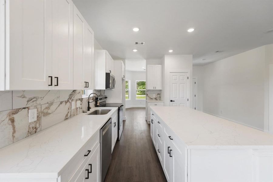 Furnished interior view inside a new home in , Santa Fe (Image 2).