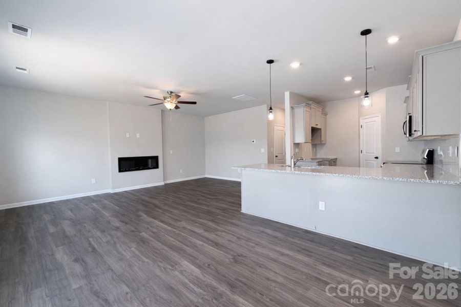 Spacious, unfurnished interior of a new home in , Charlotte (Image 14).