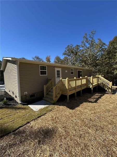 Exterior details and patio area of a home in , Eatonton (Image 11).