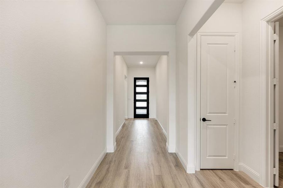 Spacious, unfurnished interior of a new home in Eagle Glen 50, Alvarado (Image 30). Spacious, unfurnished interior of a new home in Eagle Glen 50, Alvarado (Image 30).