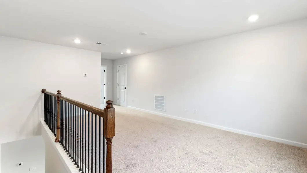 Spacious, unfurnished interior of a new home in Alder Pond, Campobello (Image 27).