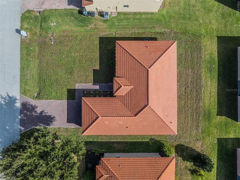 Front exterior of a new home in , Kissimmee, FL, highlighting curb appeal (Image 22).