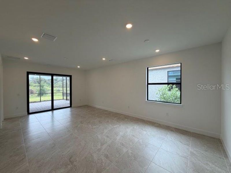 Spacious, unfurnished interior of a new home in Del Webb Catalina, Lakewood Ranch (Image 11). Spacious, unfurnished interior of a new home in Del Webb Catalina, Lakewood Ranch (Image 11).