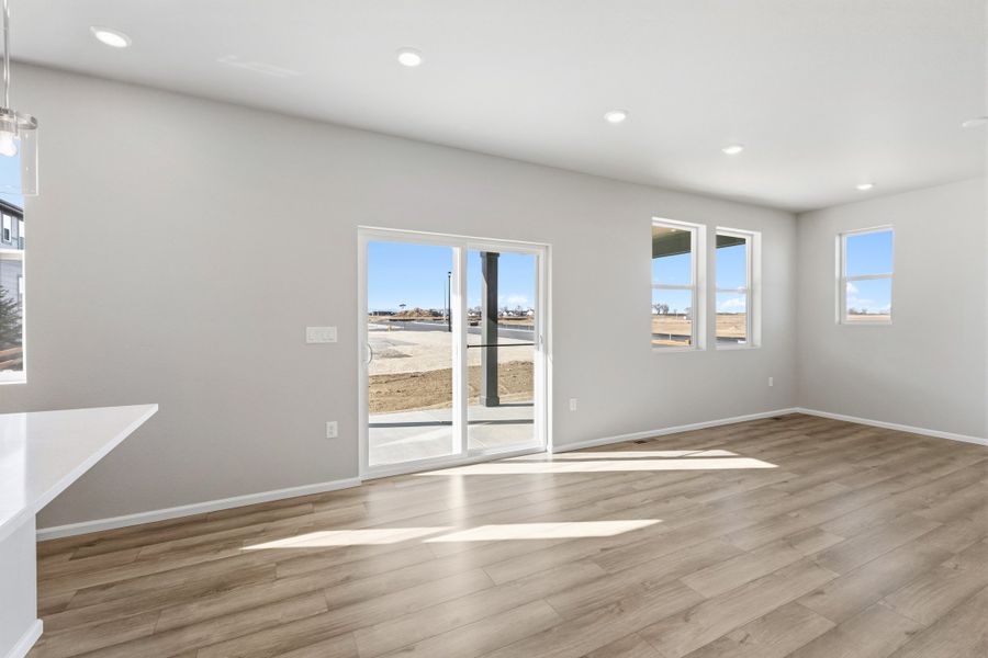 Spacious, unfurnished interior of a new home in Talon Pointe, Thornton (Image 10).