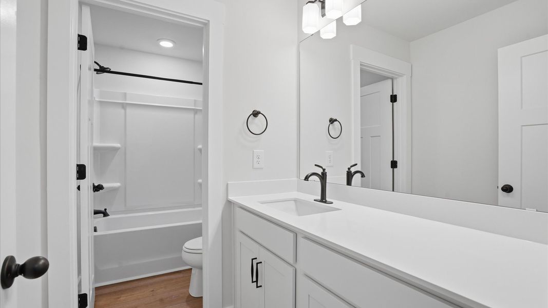 Furnished interior view inside a new home in Harrier Point, Woodruff (Image 24).