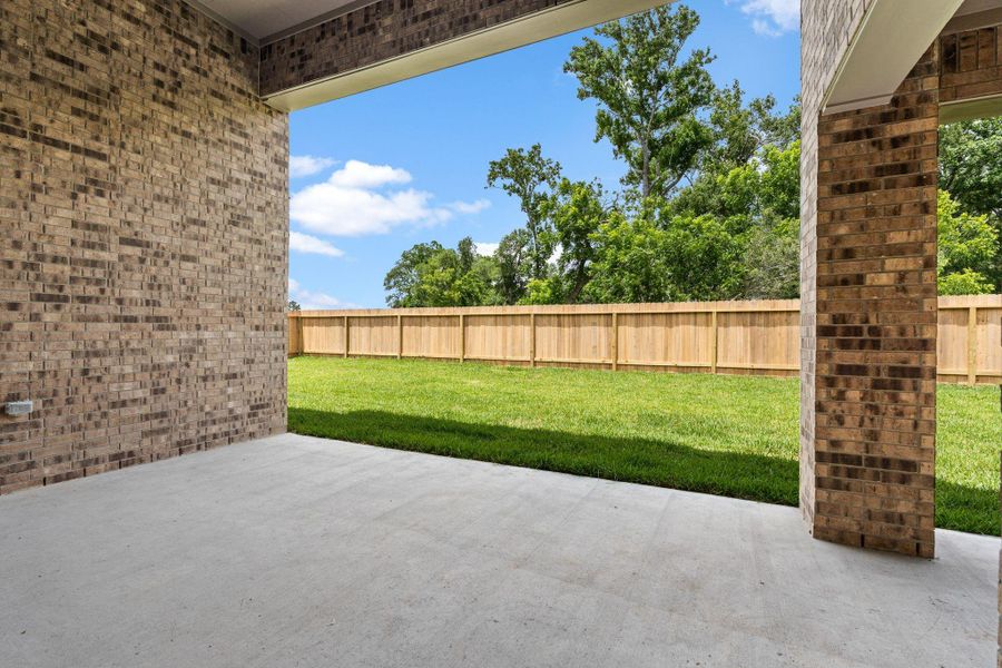 Exterior details and patio area of a home in Friendswood Trails, Friendswood (Image 32). Exterior details and patio area of a home in Friendswood Trails, Friendswood (Image 32).