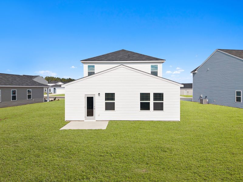 2,516sf New Home in Richlands, NC.  - Slide 4