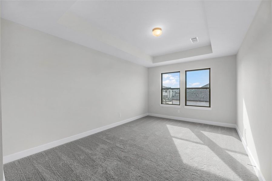 Representative image. Features, selections and colors may vary. Representative image. Features, selections and colors may vary.