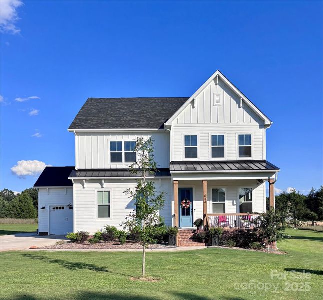 Over 1 Acre - Large Flat Lot Over 1 Acre - Large Flat Lot