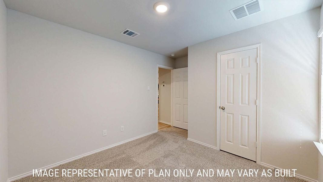 Spacious, unfurnished interior of a new home in Turnbo Ranch, Killeen (Image 28).
