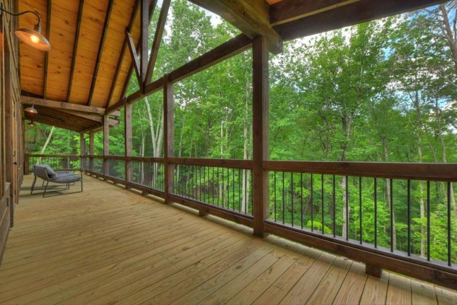 Exterior details and patio area of a home in , Blue Ridge (Image 14).
