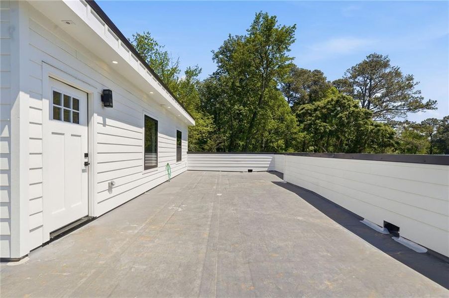 Exterior details and patio area of a home in , Roswell (Image 32).
