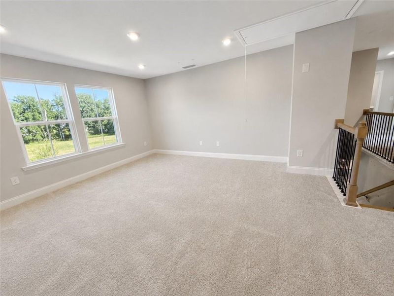 Spacious, unfurnished interior of a new home in Berkeley Mill, Cumming (Image 13).