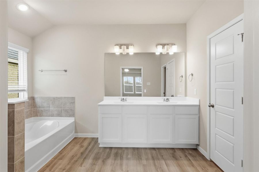 Furnished interior view inside a new home in , Baytown (Image 11).