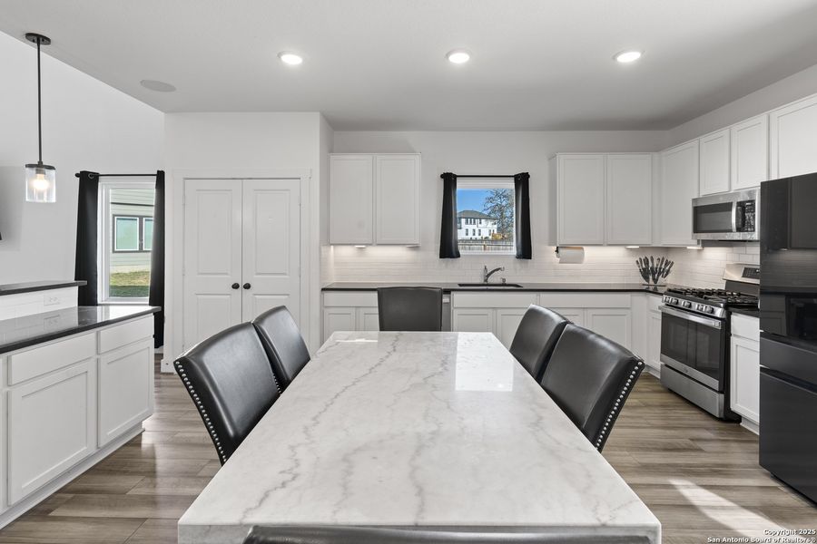 Furnished interior view inside a new home in Hickory Ridge, Elmendorf (Image 7).