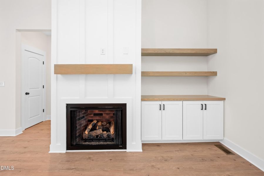 Main Living area (14)