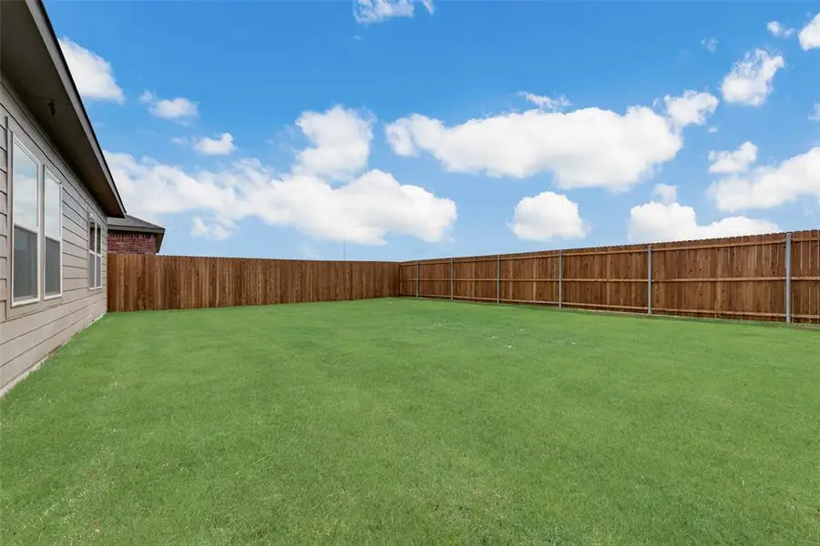 Exterior details and patio area of a home in Riverfield, Josephine (Image 3).