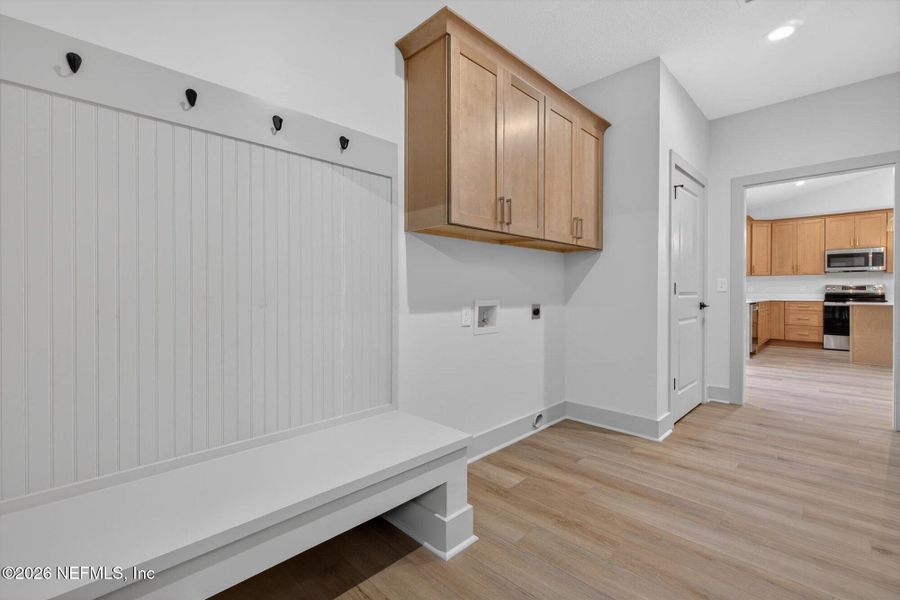 Furnished interior view inside a new home in , San Mateo (Image 8).