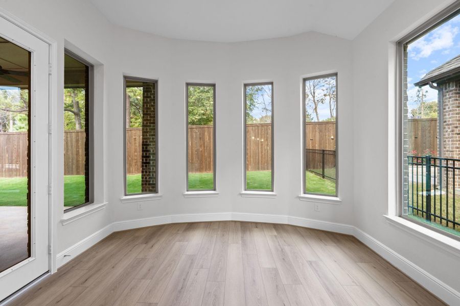 Spacious, unfurnished interior of a new home in Chambers Creek, Willis (Image 12).