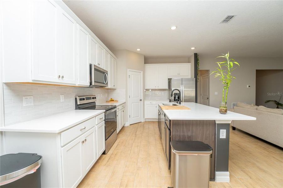 Furnished interior view inside a new home in Prairie Oaks, St. Cloud (Image 8). Furnished interior view inside a new home in Prairie Oaks, St. Cloud (Image 8).