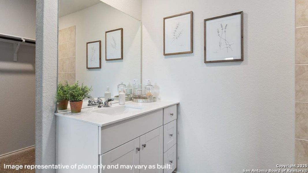 Furnished interior view inside a new home in Avenida, Converse (Image 7). Furnished interior view inside a new home in Avenida, Converse (Image 7).