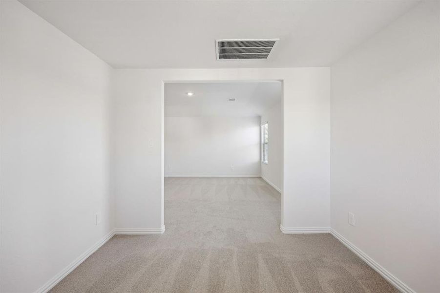 Spacious, unfurnished interior of a new home in Lakehaven - Signature Series, Farmersville (Image 30).