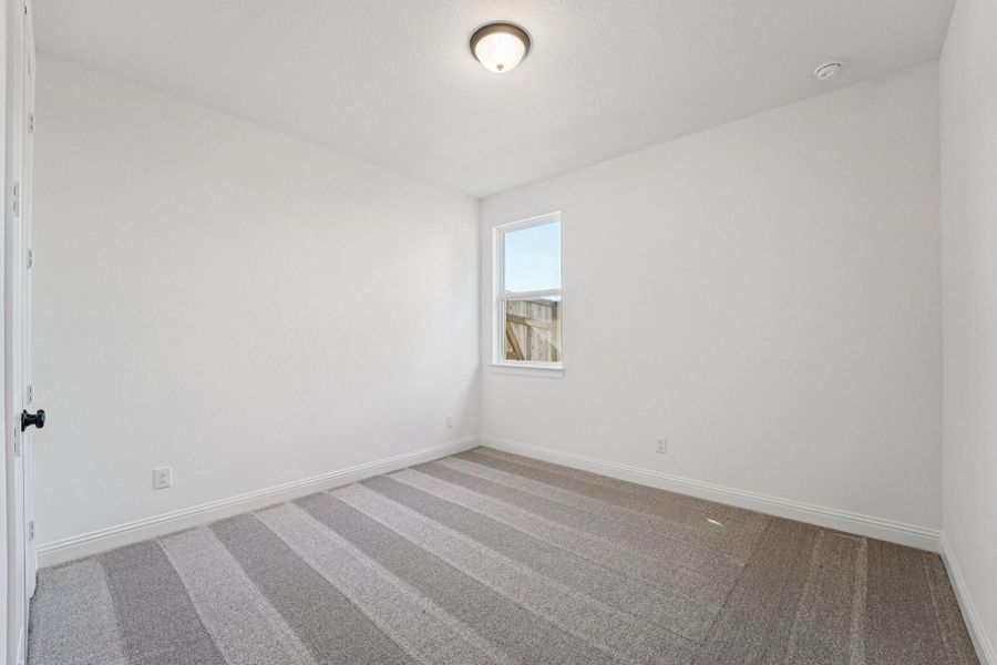 Spacious, unfurnished interior of a new home in Evergreen 50', Conroe (Image 15).