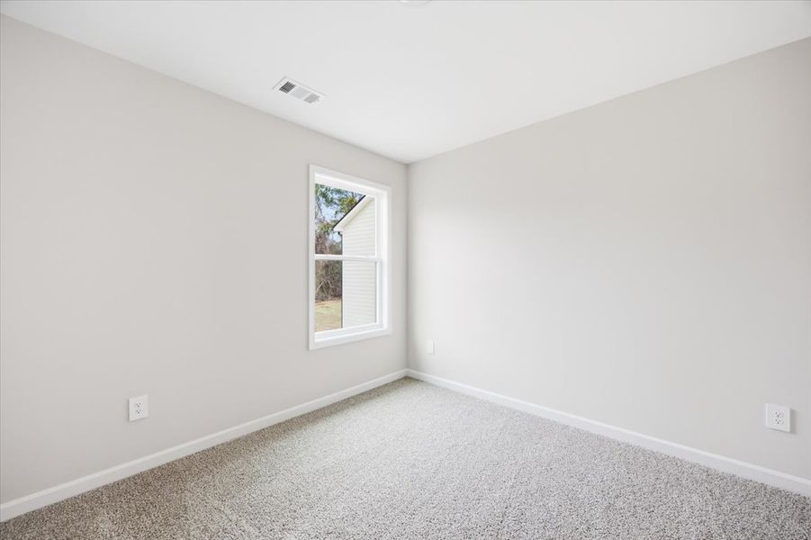 Spacious, unfurnished interior of a new home in Creekside Manor, Thomaston (Image 20).